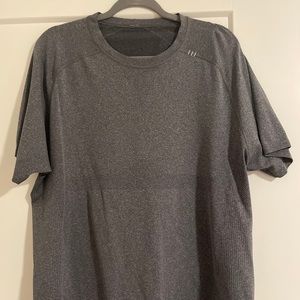 Lululemon metal vent tee